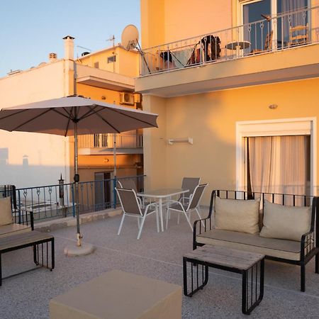 Central Mytilene City-View Apartment For 7 Zewnętrze zdjęcie