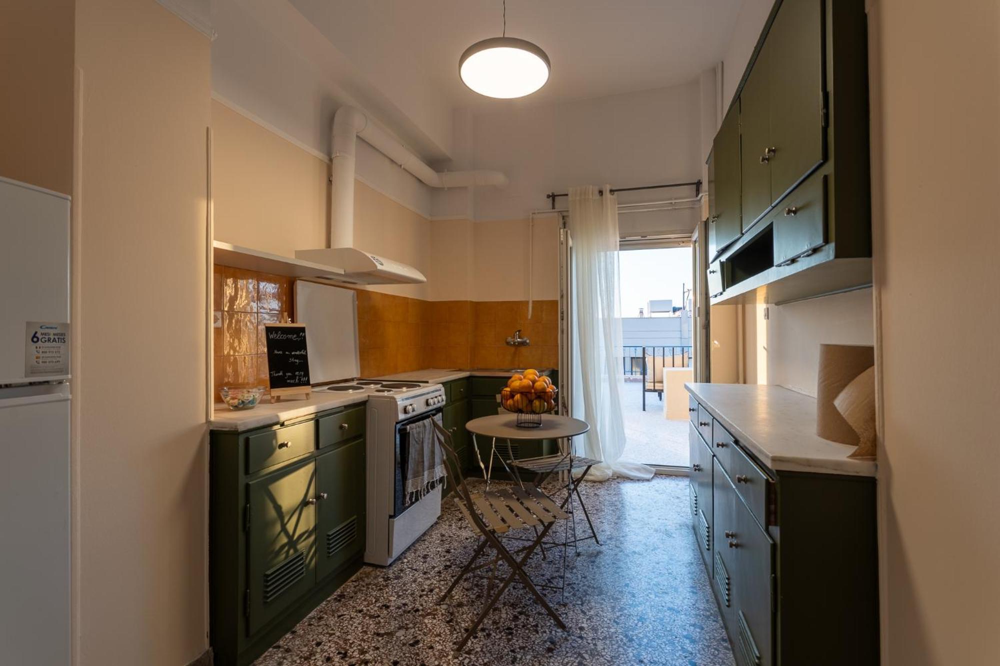 Central Mytilene City-View Apartment For 7 Zewnętrze zdjęcie