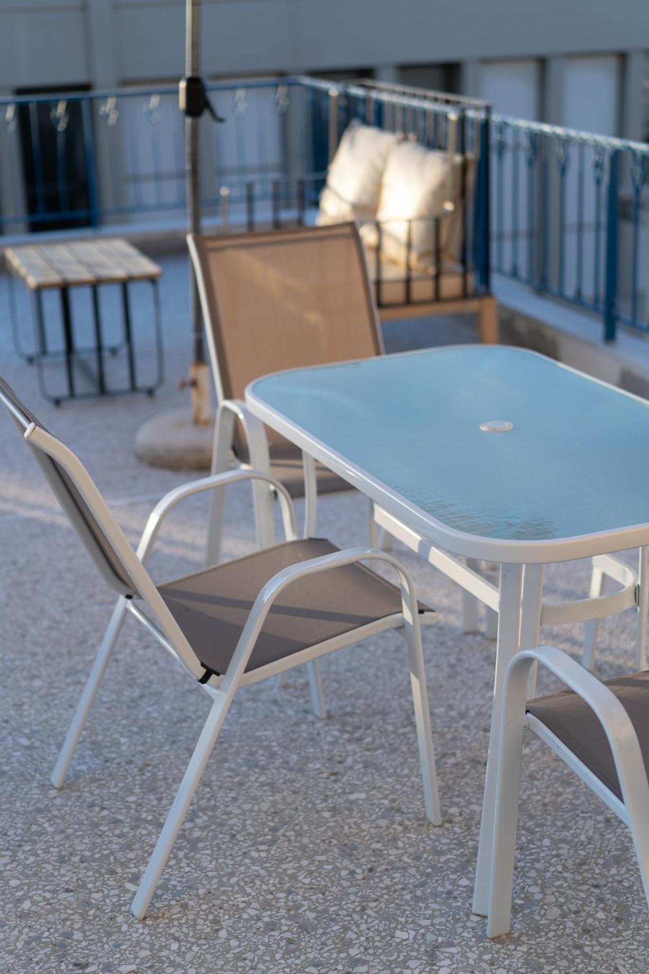 Central Mytilene City-View Apartment For 7 Zewnętrze zdjęcie